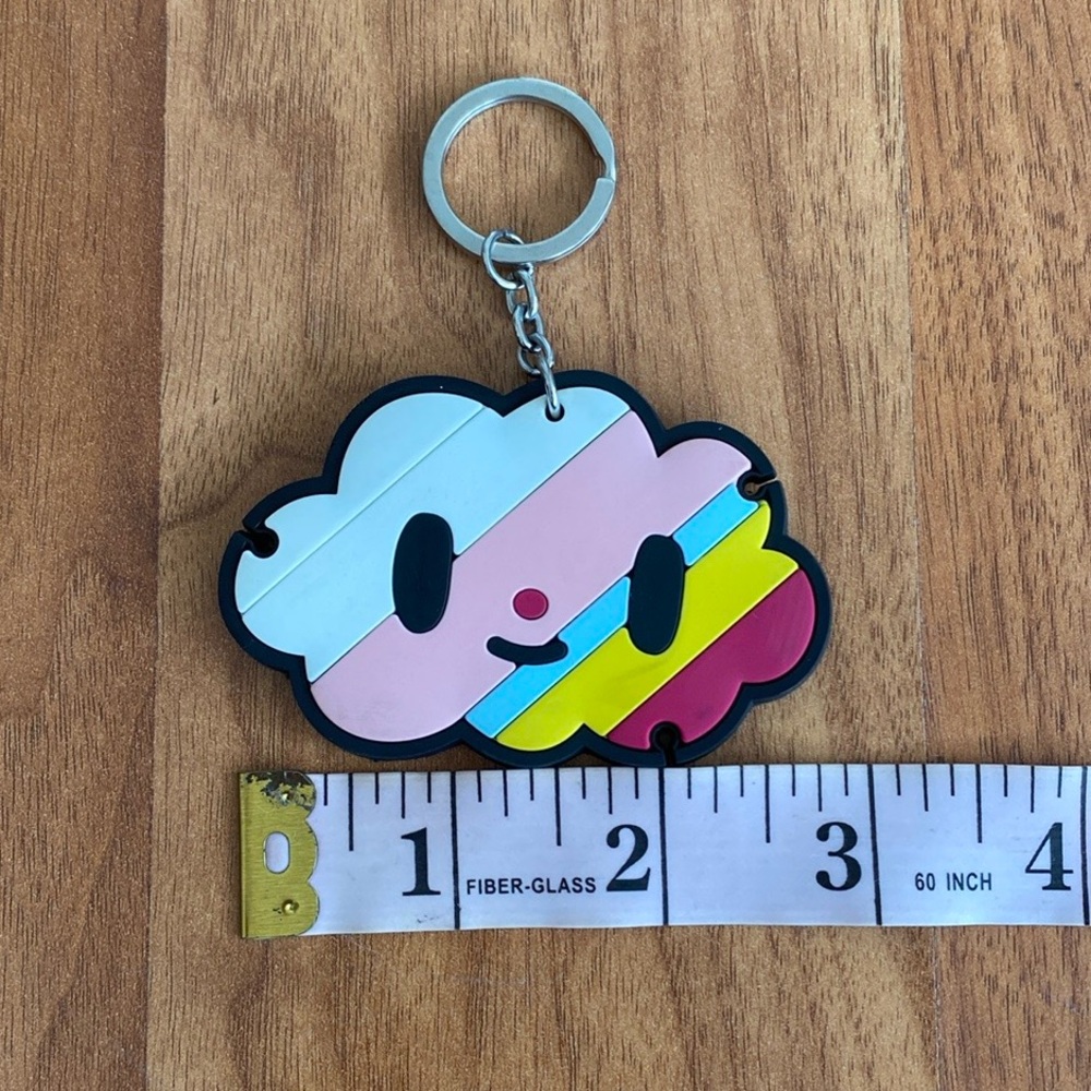 ❤️ Tokidoki Charm Rainbow Cloud Keychain - Picture 4 of 5
